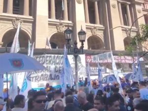 La Justicia frena parte de la reforma laboral y suspende 83 artículos tras un reclamo sindical
