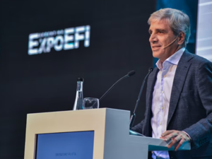 Luis Caputo reconoció la caída de la actividad, pero prevé recuperación en los próximos meses