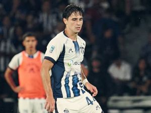 Talleres enfrenta a Defensa y Justicia con la mira en meterse en puestos de clasificación