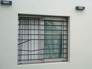 Delincuentes amenazaron de muerte a una familia mientras robaban en su casa del barrio de Urca