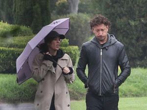 Dolor y reencuentro: Nico Vázquez y Gimena Accardi coincidieron en una despedida