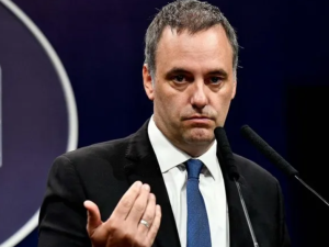 Caso Adorni: revelan pagos en efectivo por más de 20 mil dólares en el country Indio Cuá
