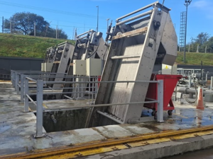 Investigan el hallazgo de un feto en una planta depuradora de Camino a Chacra de la Merced