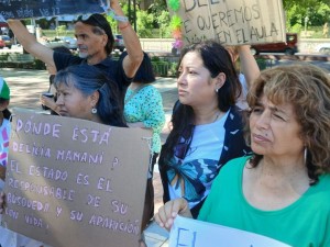 A un mes de la desaparición de Delicia Mamani, el Colegio Carbó exige continuar la búsqueda