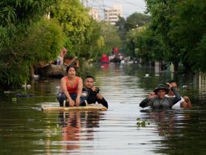 Colombia: las lluvias desbordan a Córdoba,140.000 personas afectadas y el 80% del departamento inundado