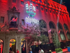 Un espectáculo de luces transforma las noches de enero en el edificio de la Lotería de Córdoba