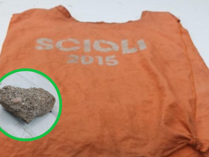 Detienen a dos "naranjitas" en Córdoba por abuso sexual, amenazas y daños