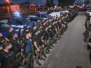 Megaoperativo en Córdoba: múltiples detenidos y armas secuestradas tras allanamientos