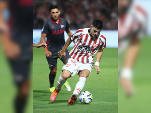 Instituto rescató un empate agónico ante Lanús y sumó su primer punto en el Torneo Apertura