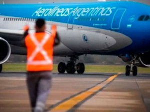 Dictaron conciliación obligatoria y no habrá paro de controladores de tránsito aéreo