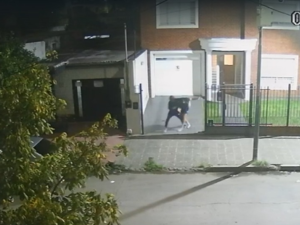 Violento intento de robo: usaron al hijo de la familia como escudo para escapar