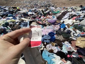 Boom de importación de ropa usada, el sector textil está en alerta por el impacto en la industria local