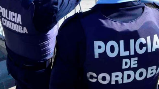 Detuvieron a un limpiavidrios tras un incidente violento que terminó con un patrullero dañado