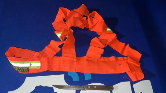 Detienen a una cuidacoches con un cuchillo oculto durante un control en barrio Argüello