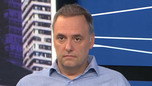 “Fue una pésima decisión”: Adorni pidió disculpas por el viaje de su esposa y apuntó a una filtración interna