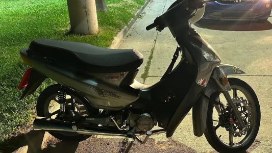 Intentaron esquivar un control en Villa Nueva y terminaron detenidos