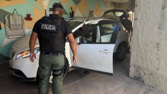 Operativo simultáneo en Río Tercero y Villa María: tres detenidos y vehículos recuperados