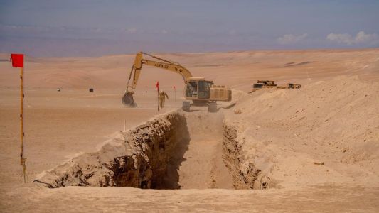 Chile acelera obras de zanja y muro fronterizo con Perú para reforzar control migratorio