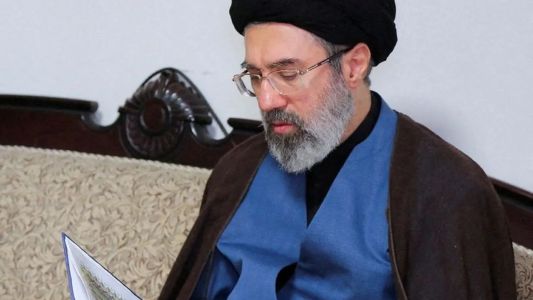 Primer mensaje del nuevo líder supremo de Irán: Mojtaba Jamenei ratifica el cierre del Estrecho de Ormuz