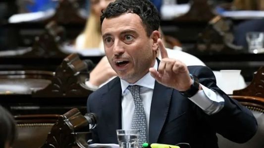 De Loredo impulsa cambios en la Policía: propone elevar la edad de retiro y mejorar salarios