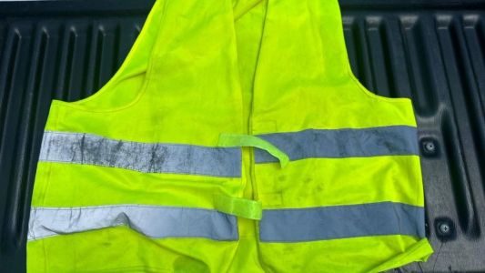 Detuvieron a un cuidacoches en Alberdi por intimidar a una conductora