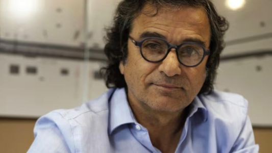 Fuera del Gobierno: Carlos Frugoni fue desplazado por tener inmuebles en el exterior sin declarar