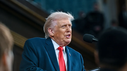 EE.UU. anuncia bloqueo naval en el estrecho de Ormuz tras fallidas negociaciones con Irán