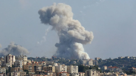 Israel lanza nuevos bombardeos en Líbano y pone en riesgo el alto el fuego