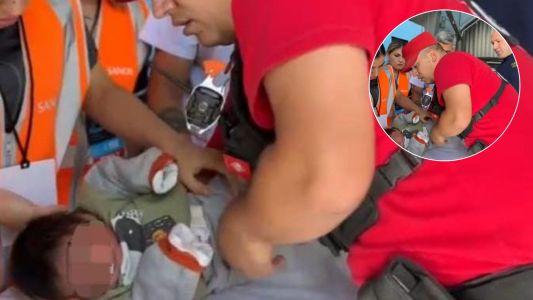 Policías asistieron a un bebé con problemas respiratorios en el Gigante de Alberdi