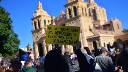 Discapacidad en Córdoba: prestadores y familias marchan en un fuerte reclamo federal