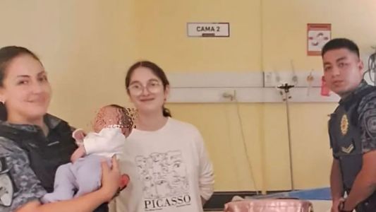 Héroes de azul: salvaron a una bebé de un mes que se había ahogado en Villa María