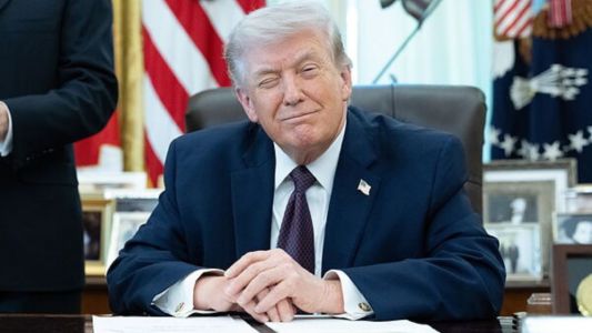 Trump asegura que el líder de Irán pidió un alto el fuego en Medio Oriente