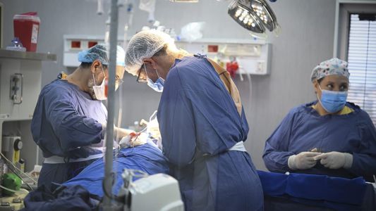 Hito en la salud: el Hospital Tránsito Cáceres realizó una compleja cirugía hepática