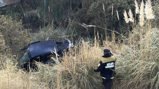Altas Cumbres: mujer cayó con su auto por un precipicio de 30 metros y se salvó sola