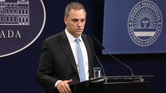 Caso Adorni: el contratista declaró que cobró US$245.000 en efectivo por refacciones