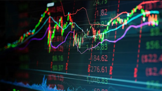 Acciones argentinas suben con fuerza tras mejora de Fitch y baja del riesgo país hoy