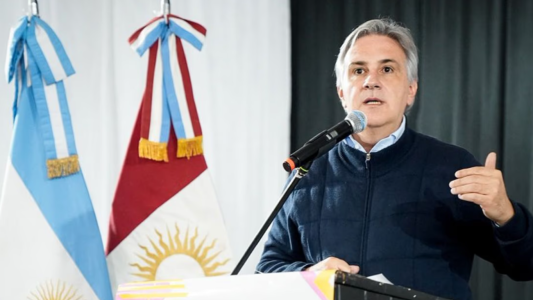 Llaryora cuestionó el recorte nacional y anunció fondos para escuelas técnicas de Córdoba