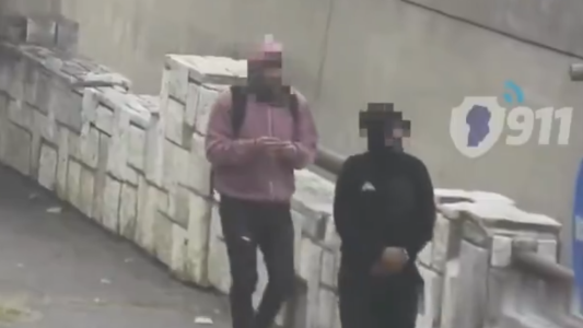 Detuvieron a dos hombres tras un robo y una fuga en moto por barrios de la ciudad