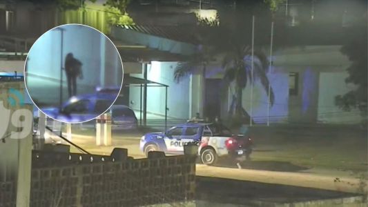 Policías salvaron a una niña que se había atragantado con un capuchón en barrio General Savio