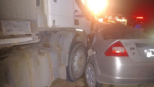 Tragedia en Calchín: murió un automovilista tras chocar con un camión en Ruta 13