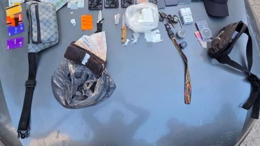 Detuvieron a una pareja tras un operativo con secuestro de drogas y dinero