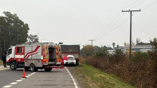 Tragedia en ruta 6: un hombre murió tras chocar contra un camión cerealero