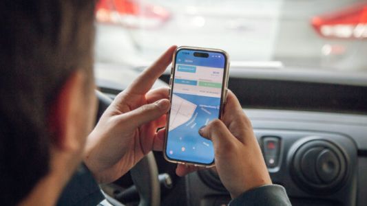 Estacionamiento medido: eximen del pago a residentes y personas con discapacidad