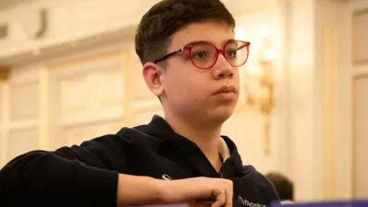 Faustino Oro logró un hito histórico y es el segundo Gran Maestro más joven del mundo
