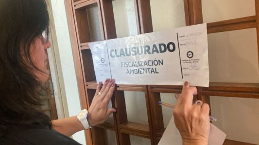 Clausura a un consultorio por mala disposición de residuos patógenos en la vía publica