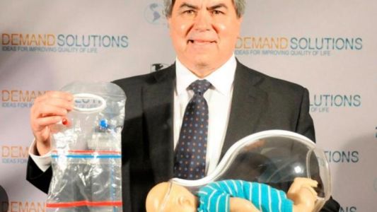 Un mecánico argentino creó un dispositivo que revoluciona los partos difíciles
