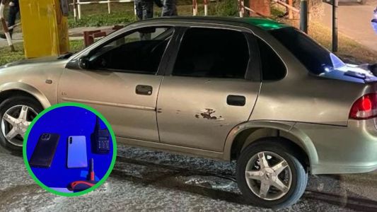 Cámaras del 911 atraparon a dos hombres robando elementos de un auto en El Refugio