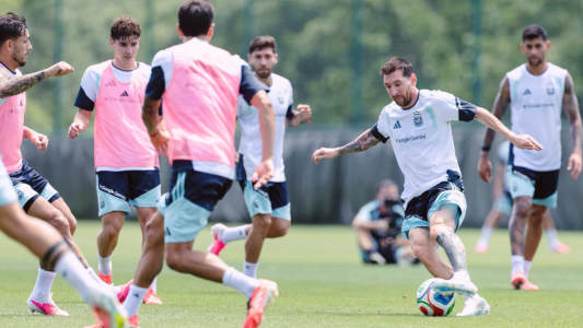 A horas del estreno mundialista, la Selección recupera piezas clave para el debut