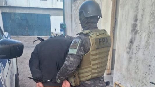 Desmantelan una red narcofamiliar en Laboulaye: cuatro detenidos y cocaína secuestrada