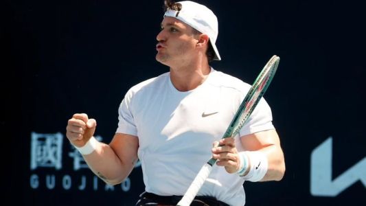 Gustavo Fernández avanza a semifinales de Roland Garros tras un triunfazo en París